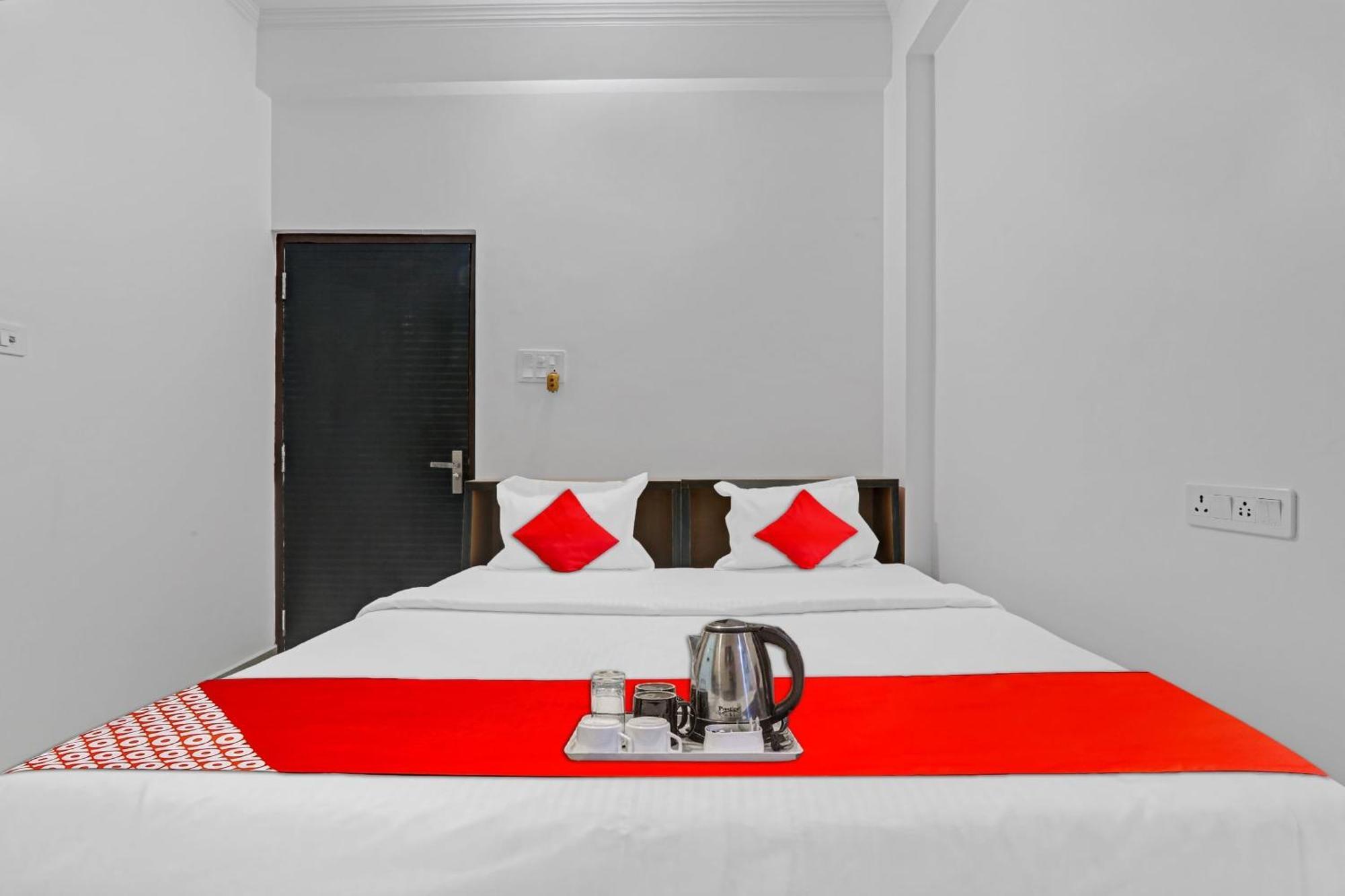 Hotel O Sai Galaxy Hotel & Restaurant Kanpur Exterior photo