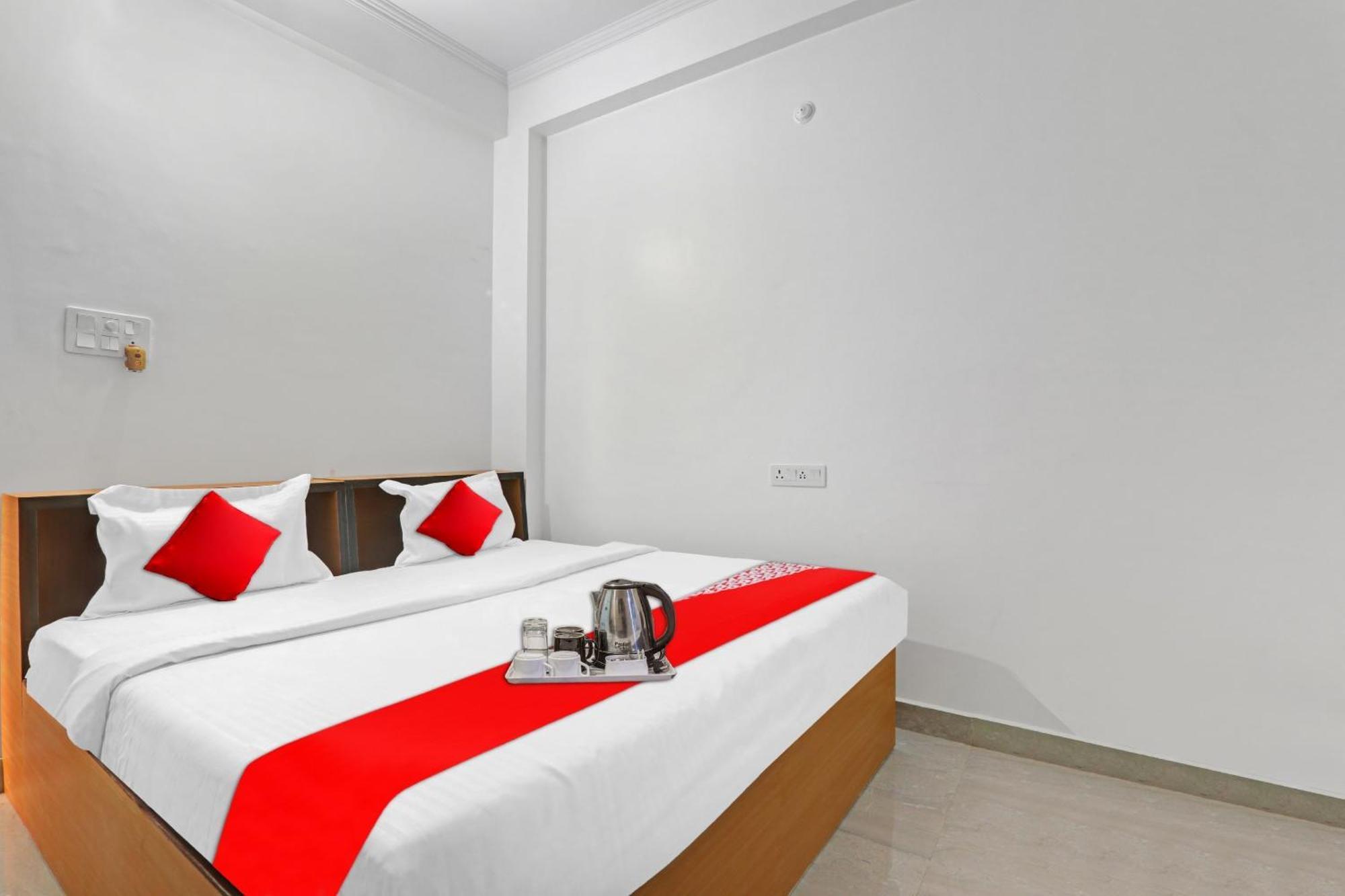 Hotel O Sai Galaxy Hotel & Restaurant Kanpur Exterior photo